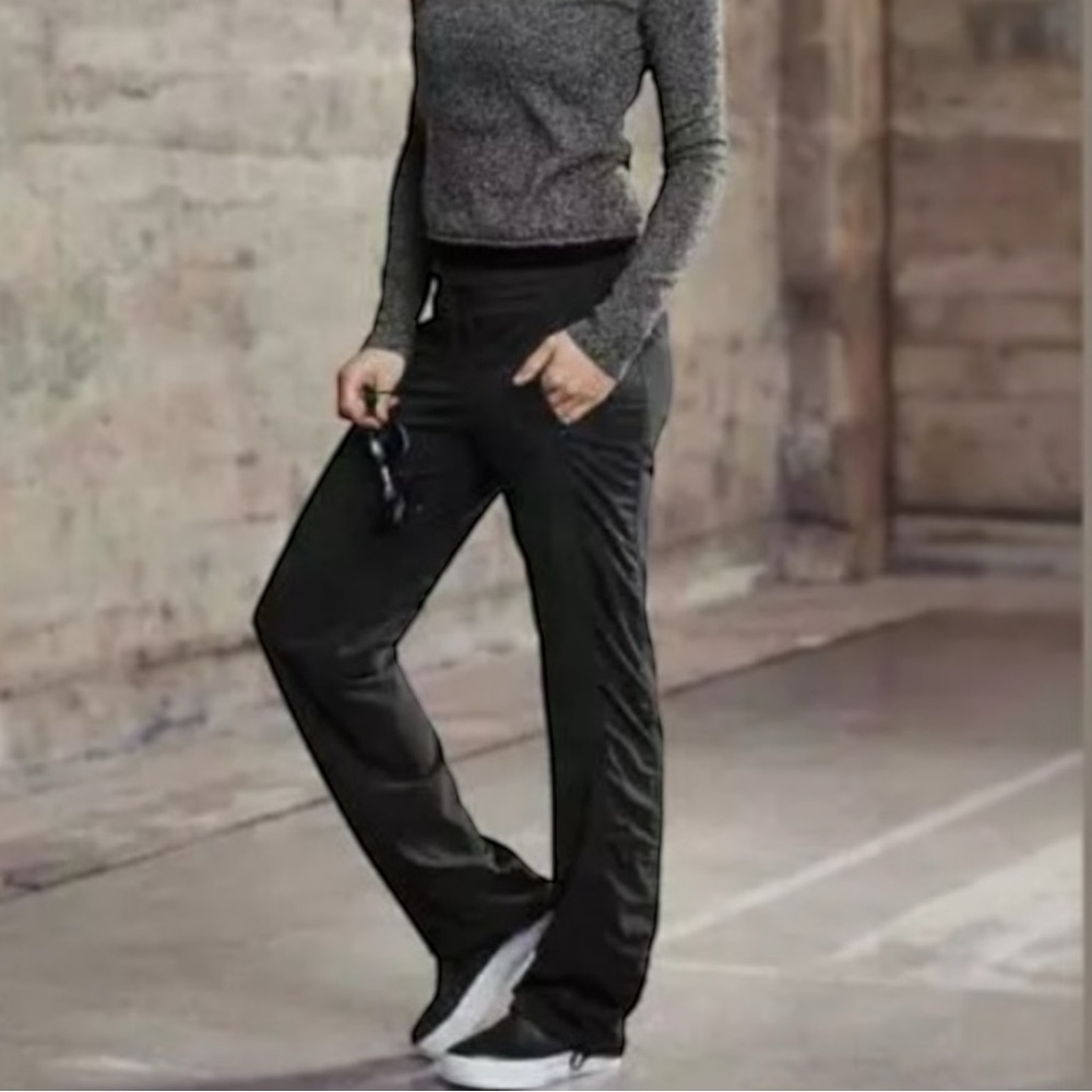 ATHLETA La Viva Pants Pockets Lined Elastic Waist Black Women’s Size 14